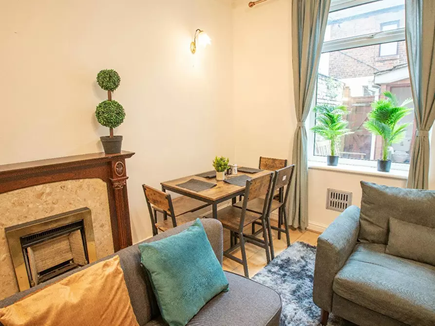 Immagine 6 di Camera in affitto  in Equitable Street a 