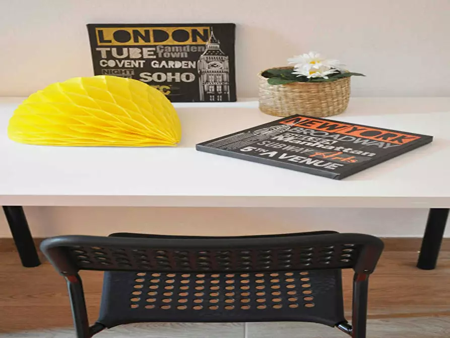 Immagine 9 di Camera in affitto  in Via Mauro Macchi a Milano