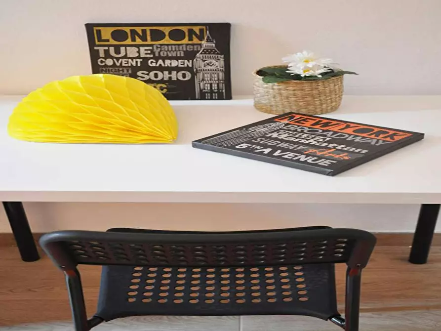 Immagine 9 di Camera in affitto  in Via Mauro Macchi a Milano