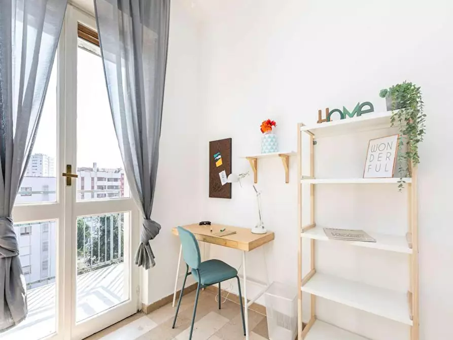 Immagine 10 di Camera in affitto  in Via Arcivescovo Romilli a Milano