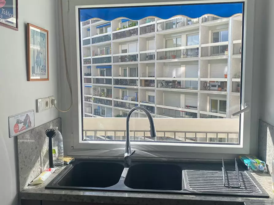 Immagine 10 di Appartamento in affitto  in Rue Vauvenargues a Paris 18