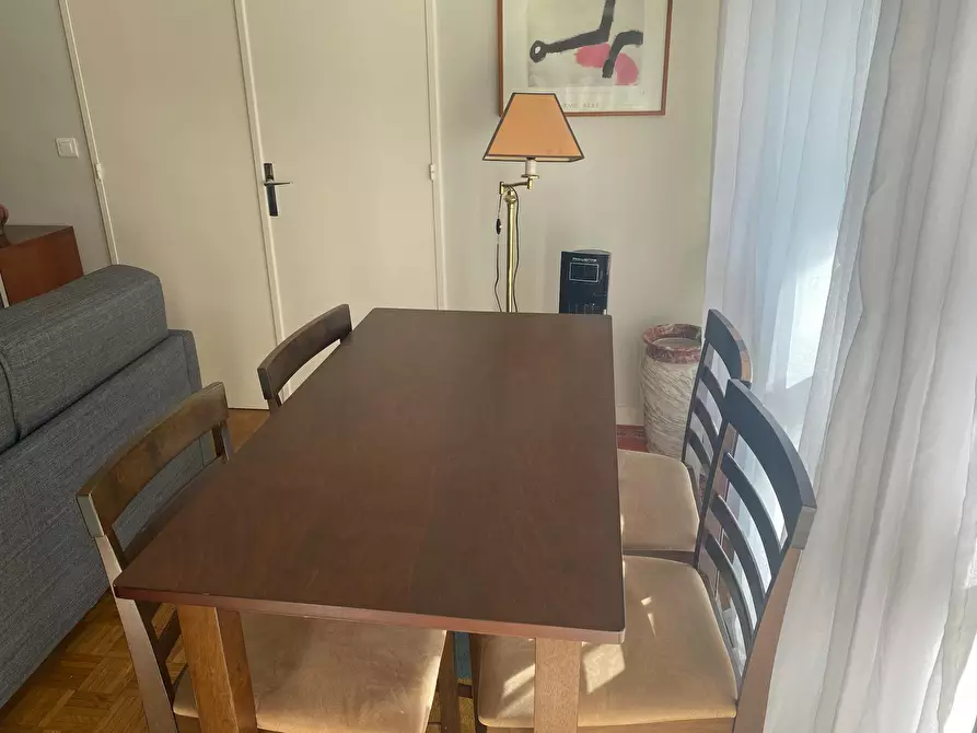 Immagine 4 di Appartamento in affitto  in Rue Vauvenargues a Paris 18