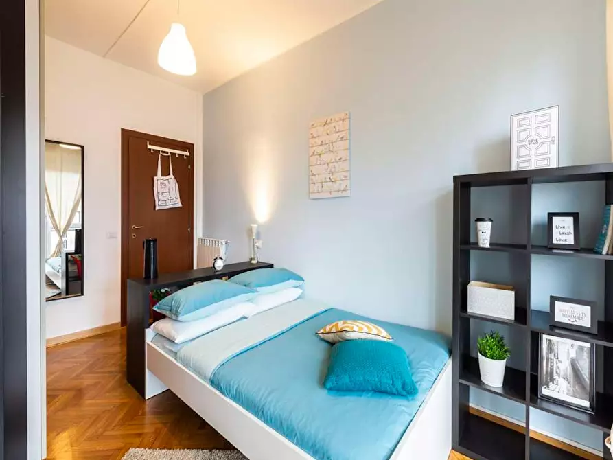 Immagine 2 di Camera in affitto  in Via Giovanni Cagliero a Milano