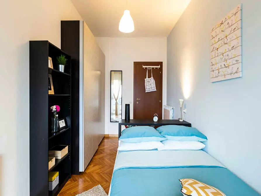 Immagine 2 di Camera in affitto  in Via Giovanni Cagliero a Milano