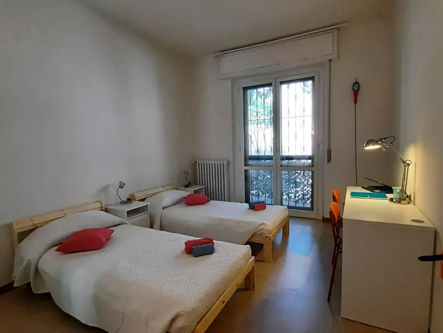 Immagine 10 di Camera in affitto  in Via Enrico Forlanini a Firenze