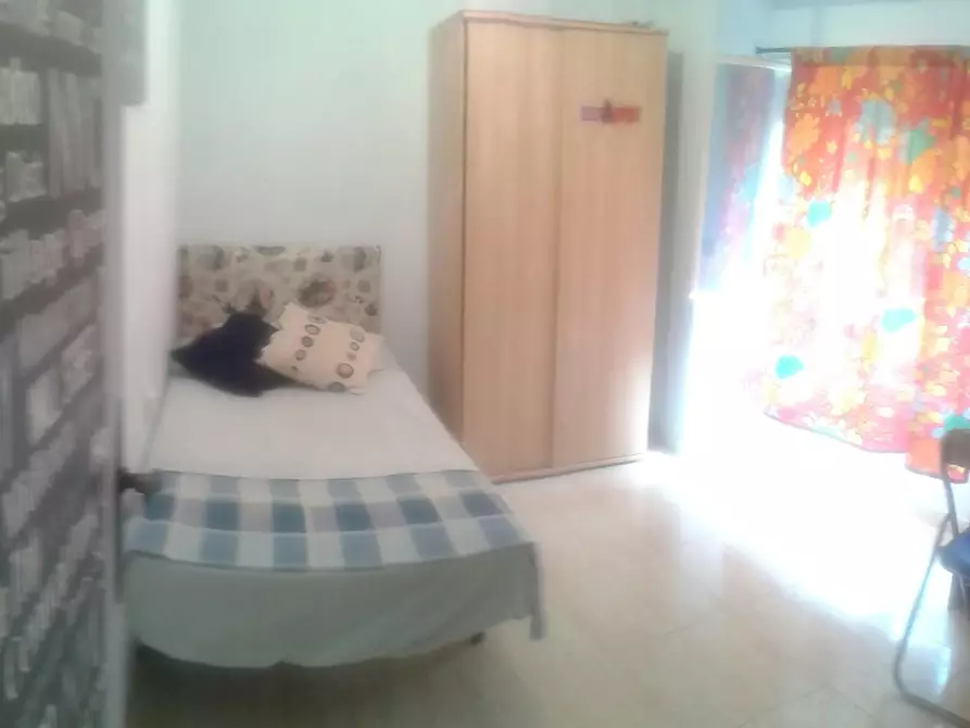 Immagine 5 di Camera in affitto  in Calle Mesegueres a Murcia