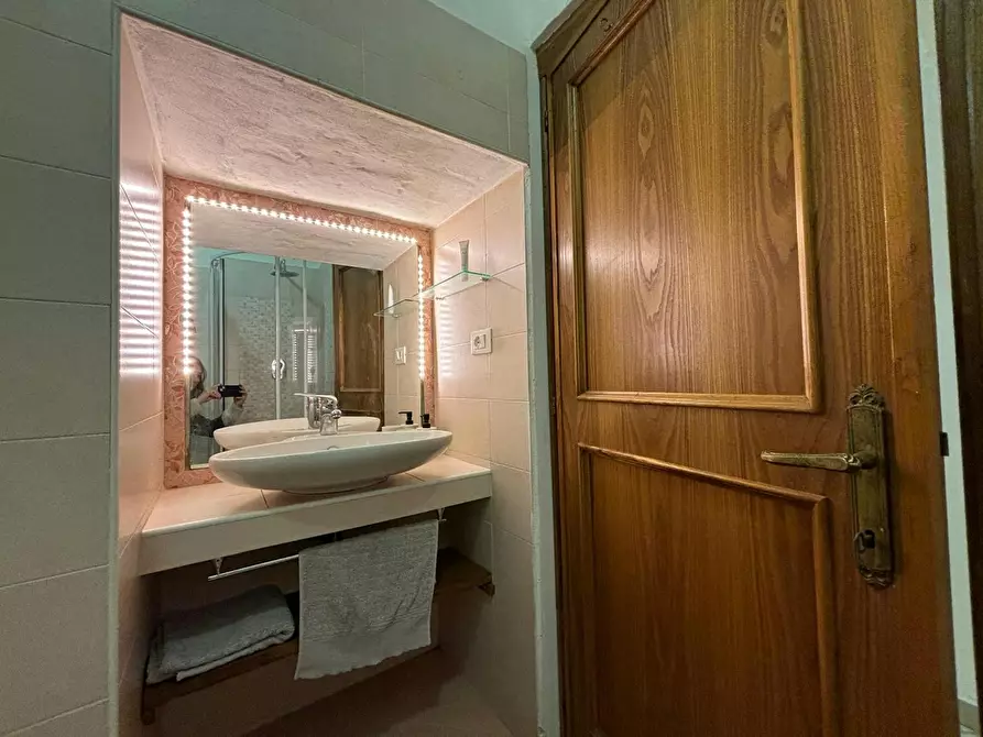 Immagine 5 di Camera in affitto  in Via Lungo il Mugnone a Firenze