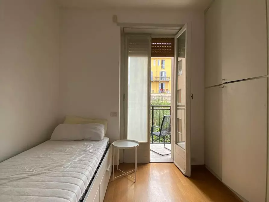 Immagine 2 di Camera in affitto  in Via Carlo Ravizza a Milano