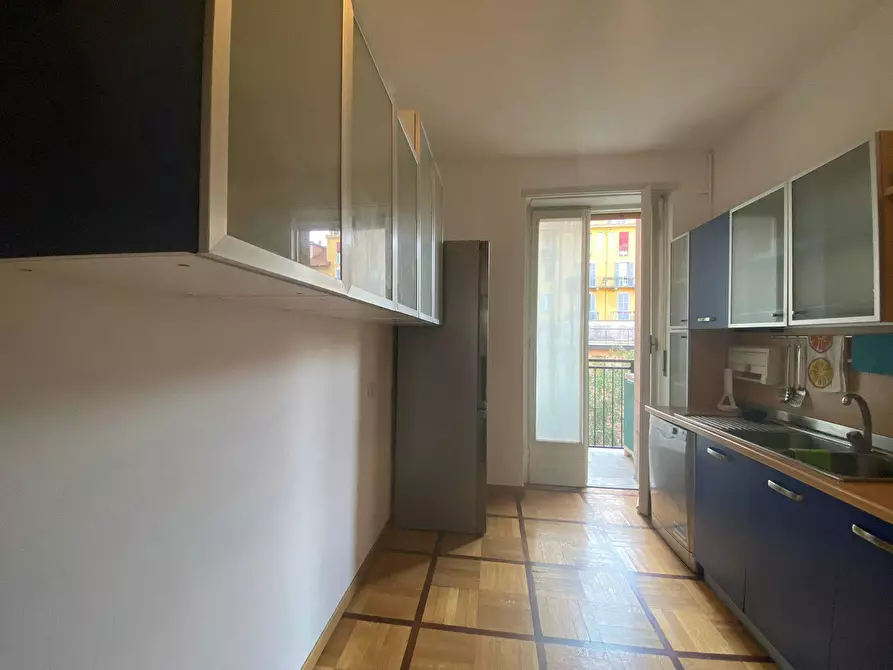 Immagine 8 di Camera in affitto  in Via Carlo Ravizza a Milano