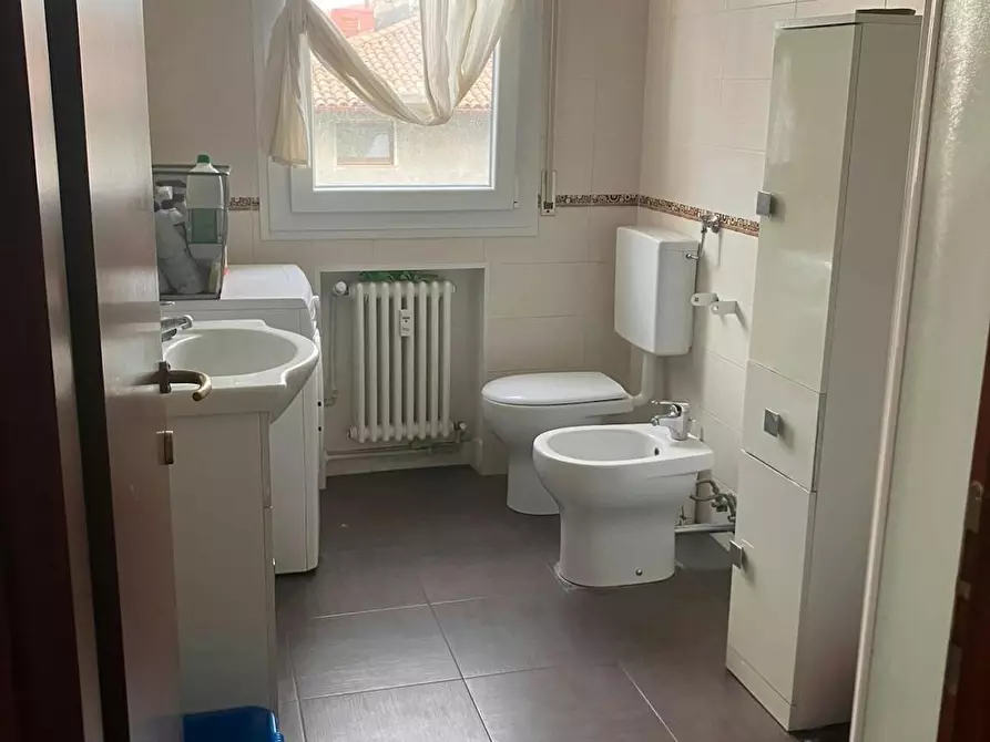 Immagine 4 di Camera in affitto  in Via Libertà a Medicina