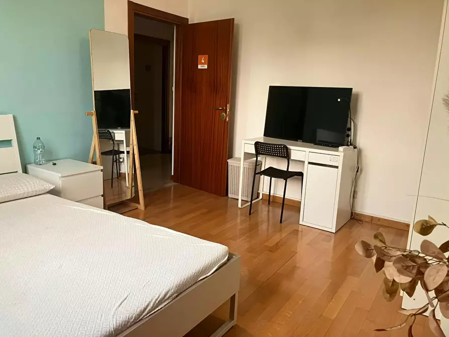 Immagine 3 di Camera in affitto  in Via Libertà a Medicina