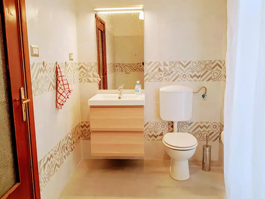 Immagine 4 di Camera in affitto  in Via Plebiscito a Catania