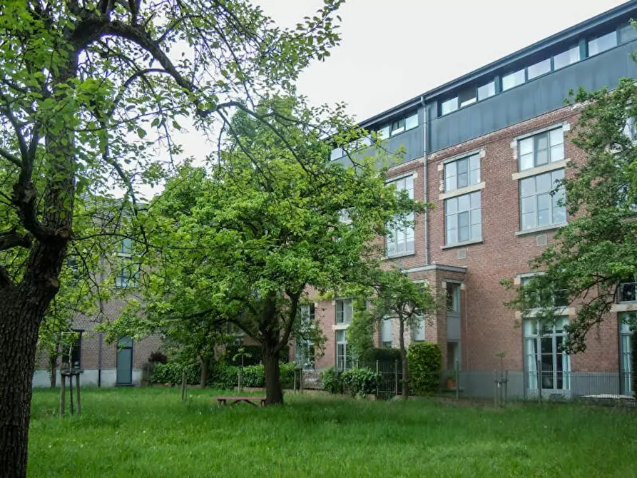 Immagine 1 di Appartamento in affitto  in Ferdinand Lousbergskaai a Gent