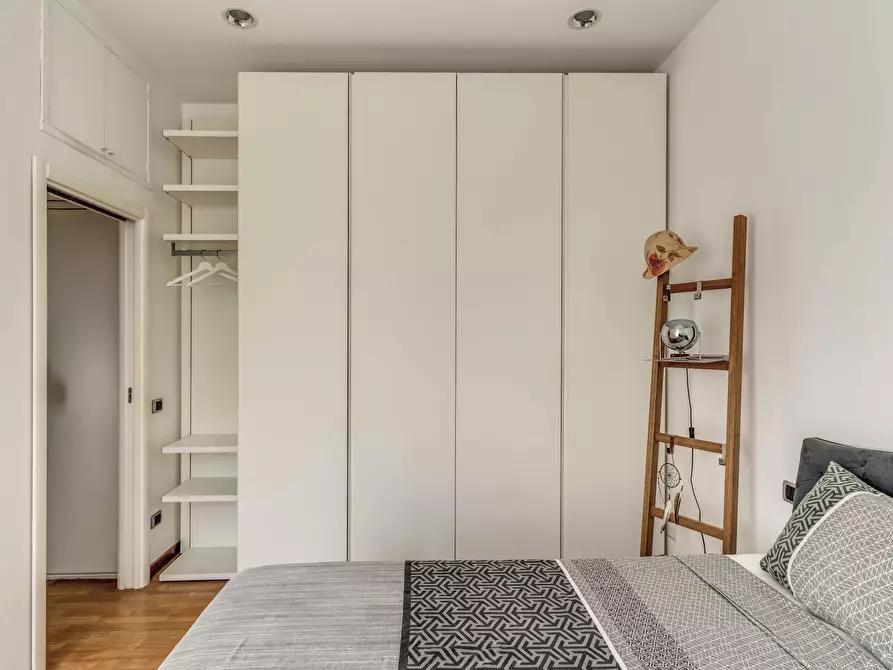 Immagine 10 di Appartamento in affitto  in Via Raffaele De Cesare a Roma