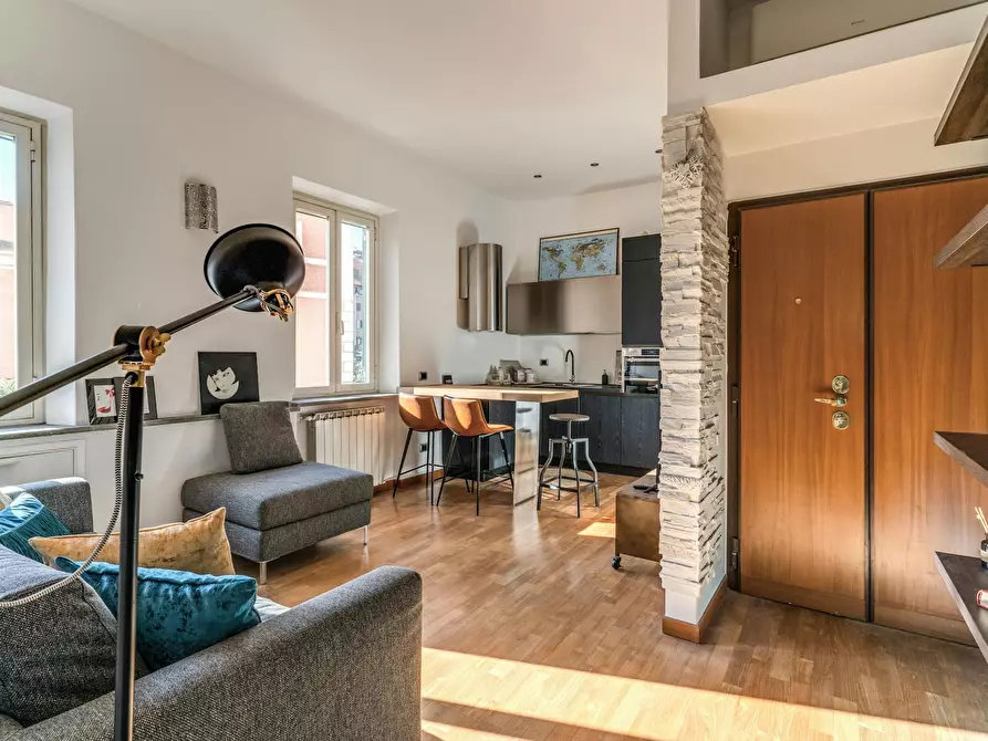 Immagine 1 di Appartamento in affitto  in Via Raffaele De Cesare a Roma