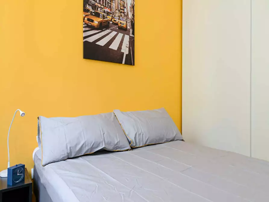 Immagine 1 di Camera in affitto  in Via Mauro Macchi a Milano