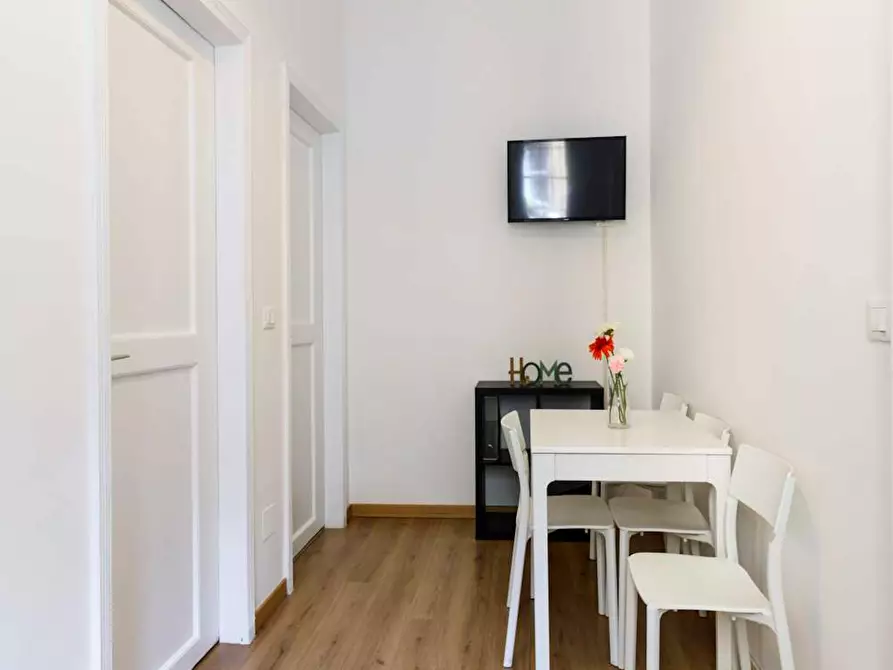 Immagine 9 di Camera in affitto  in Via Mauro Macchi a Milano