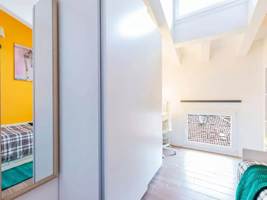 Immagine 6 di Camera in affitto  in Viale Alfredo Oriani a Bologna