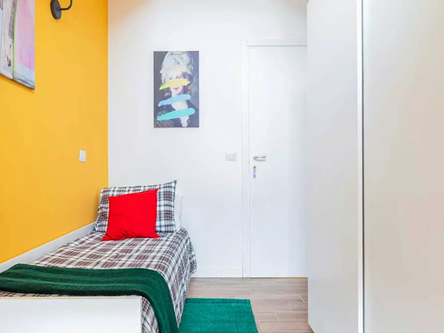 Immagine 4 di Camera in affitto  in Viale Alfredo Oriani a Bologna