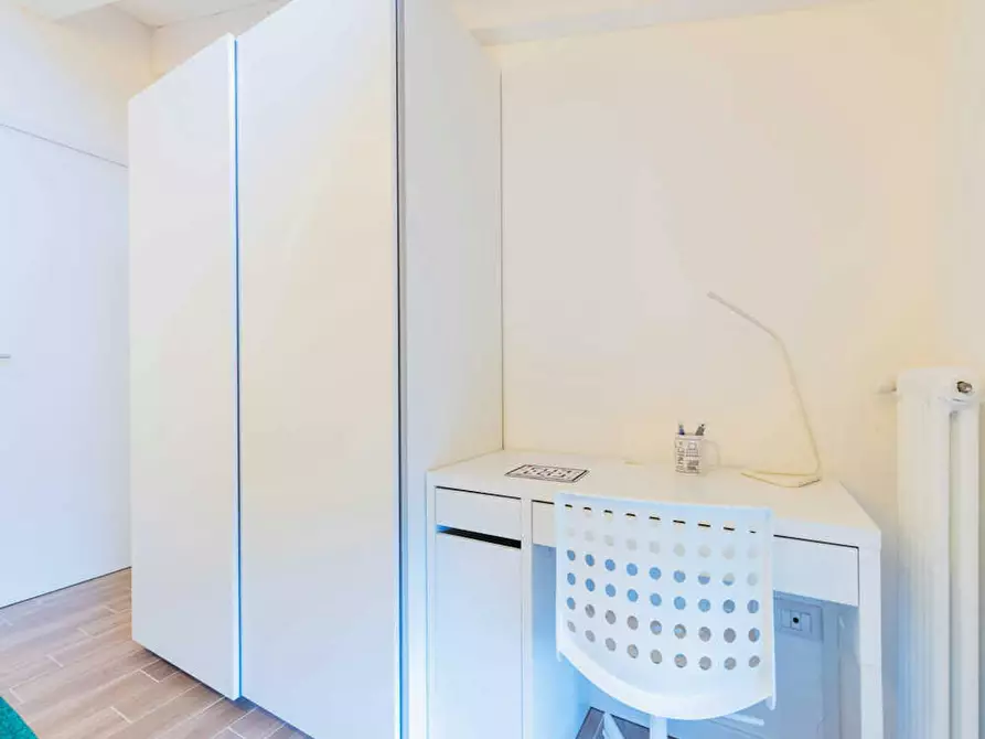 Immagine 7 di Camera in affitto  in Viale Alfredo Oriani a Bologna