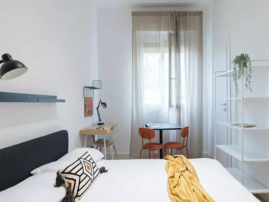 Immagine 1 di Camera in affitto  in Viale Carlo Espinasse a Milano