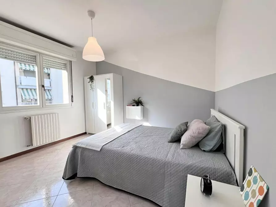 Immagine 8 di Camera in affitto  in Via Giovanni Segantini a Bologna