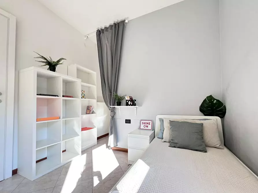 Immagine 5 di Camera in affitto  in Via Giovanni Segantini a Bologna