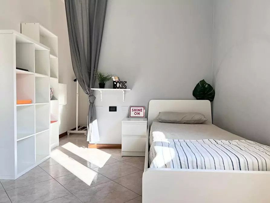 Immagine 1 di Camera in affitto  in Via Giovanni Segantini a Bologna