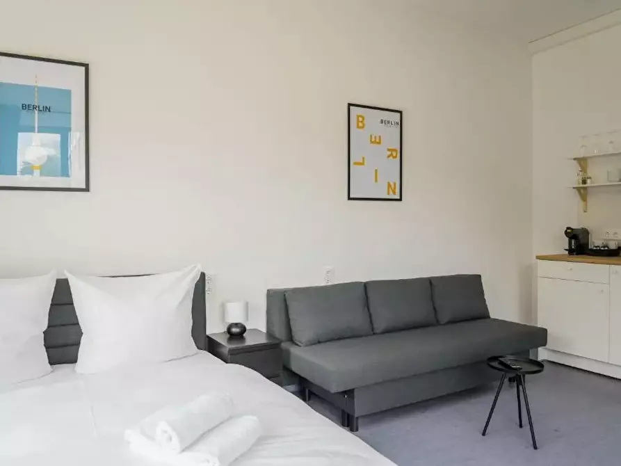 Immagine 3 di Appartamento in affitto  in Saalestraße a Berlin
