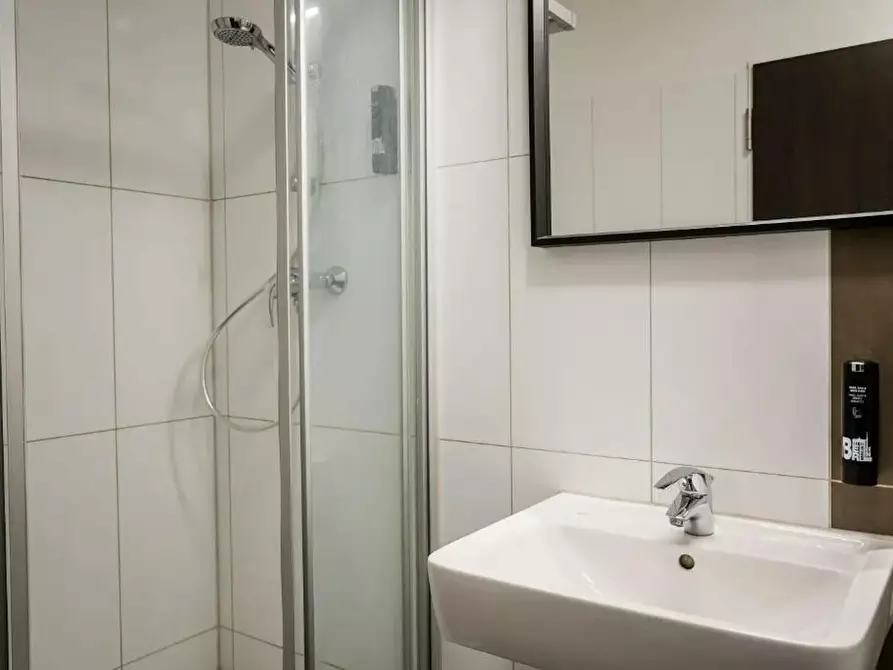 Immagine 10 di Appartamento in affitto  in Saalestraße a Berlin