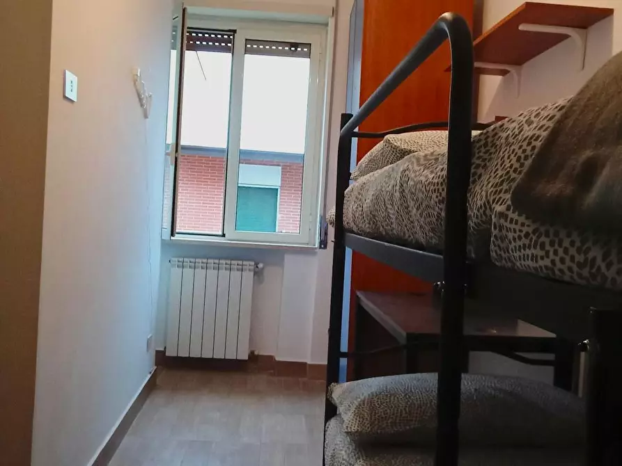 Immagine 2 di Camera in affitto  in Via Francesco di Benedetto a Roma