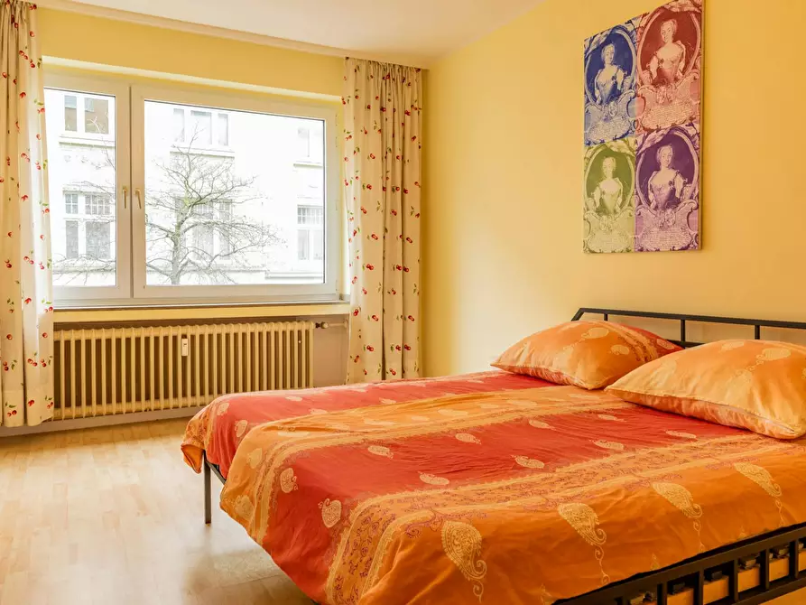 Immagine 3 di Appartamento in affitto  in Kirchfeldstraße a Düsseldorf