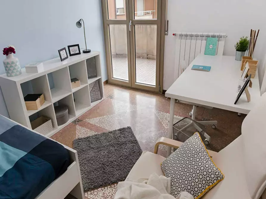 Immagine 5 di Camera in affitto  in Viale Giovanni Vicini a Bologna