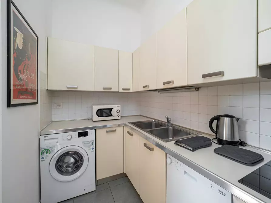 Immagine 2 di Appartamento in affitto  in Via Vigevano a Milano