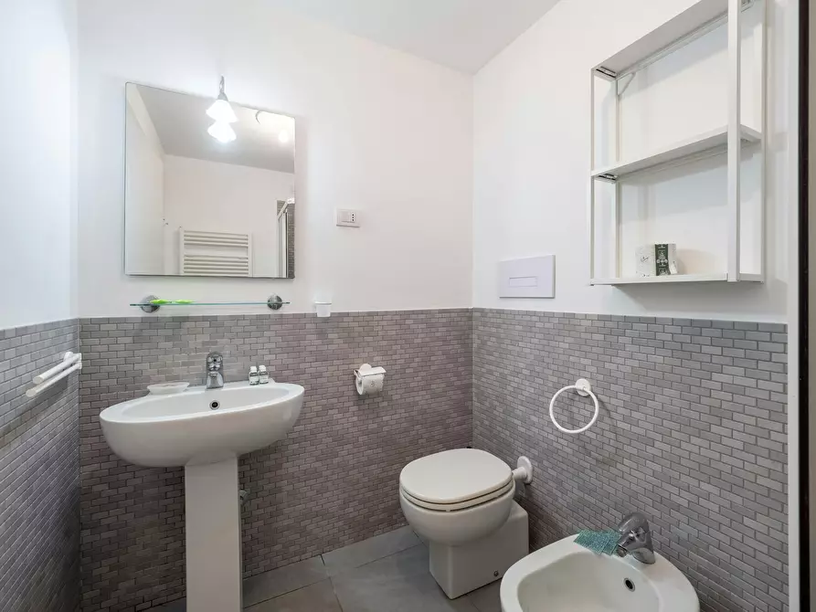 Immagine 4 di Appartamento in affitto  in Via Vigevano a Milano