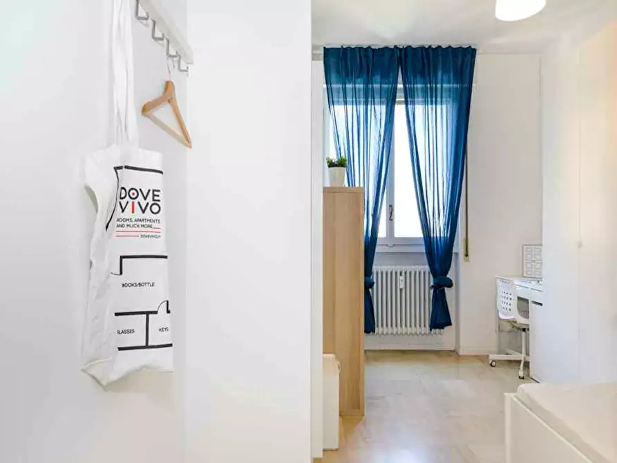 Immagine 6 di Camera in affitto  in Via Sulmona a Milano