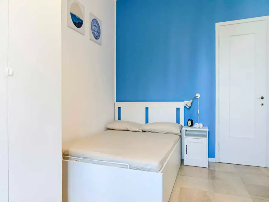 Immagine 1 di Camera in affitto  in Via Sulmona a Milano