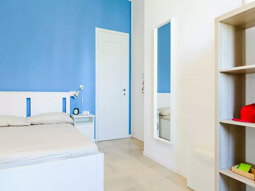 Immagine 3 di Camera in affitto  in Via Sulmona a Milano