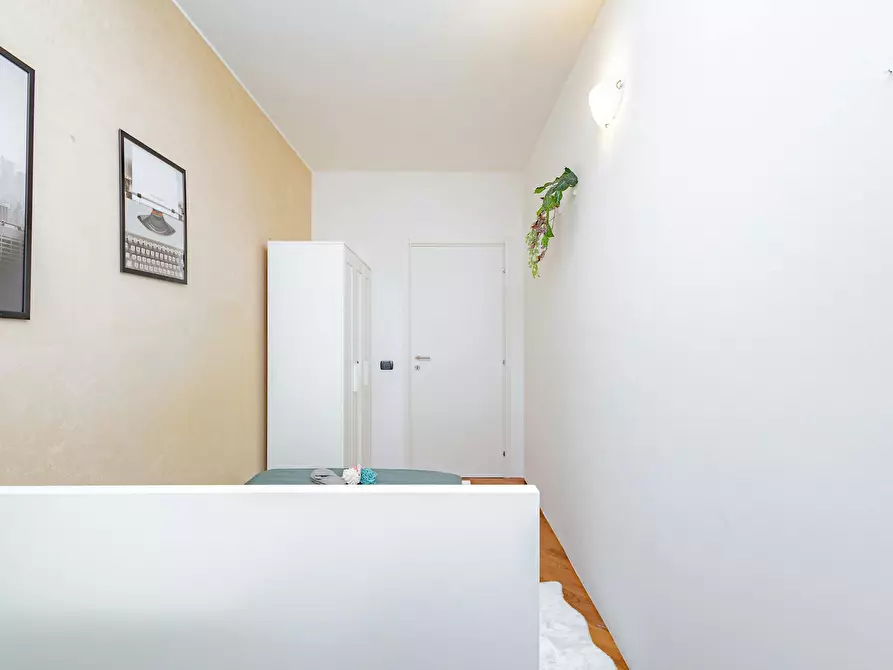 Immagine 6 di Camera in affitto  in Via Francesco Caracciolo a Milano