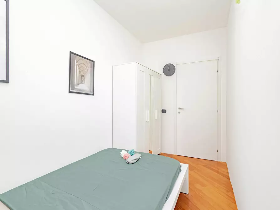 Immagine 6 di Camera in affitto  in Via Francesco Caracciolo a Milano