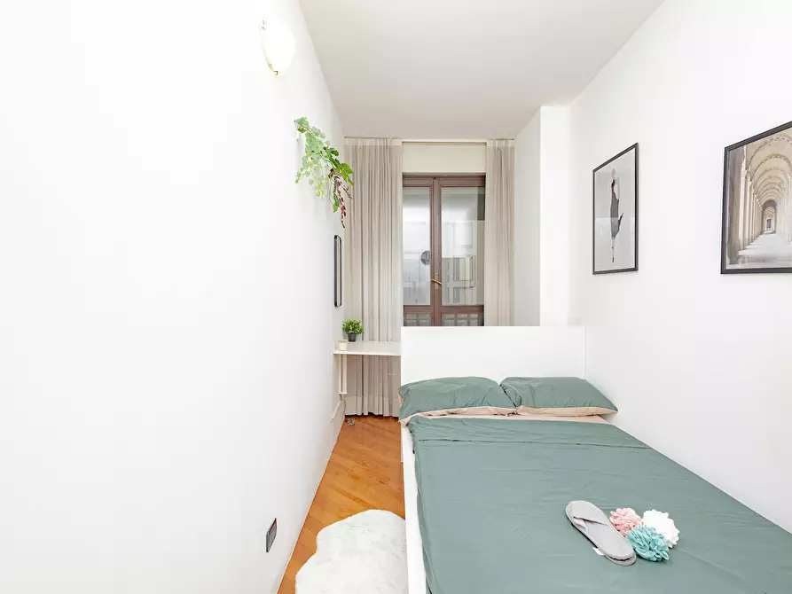 Immagine 4 di Camera in affitto  in Via Francesco Caracciolo a Milano