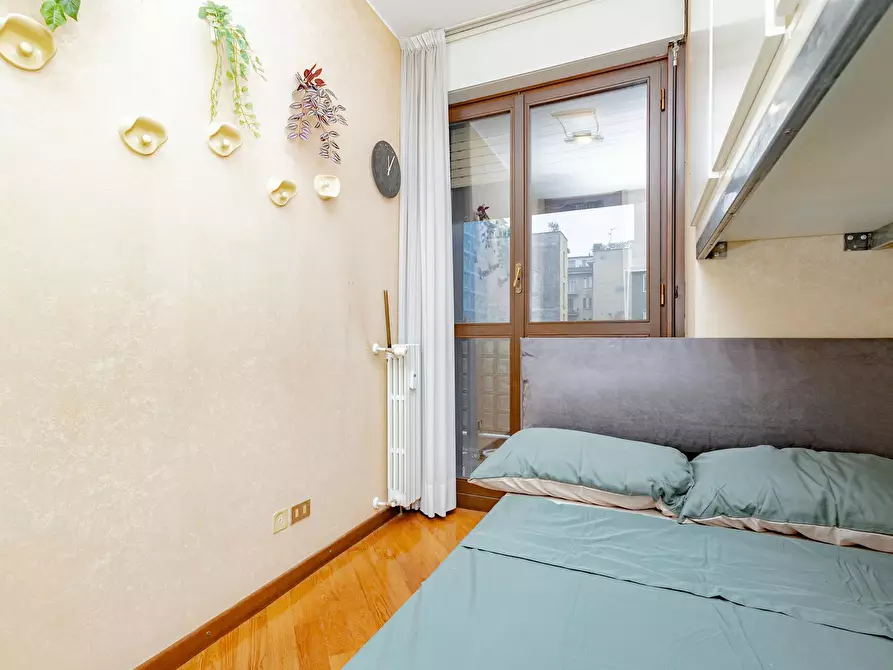 Immagine 2 di Camera in affitto  in Via Francesco Caracciolo a Milano