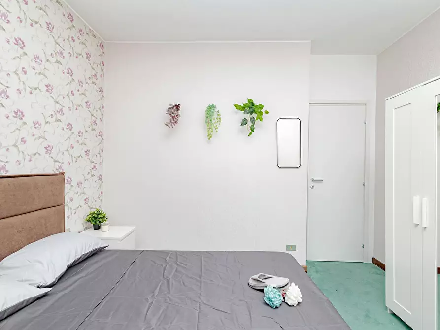 Immagine 6 di Camera in affitto  in Via Francesco Caracciolo a Milano