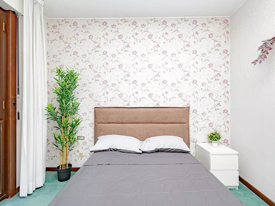 Immagine 4 di Camera in affitto  in Via Francesco Caracciolo a Milano