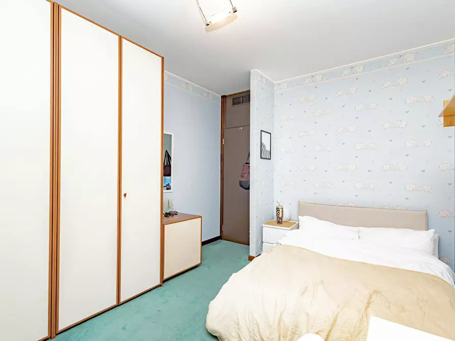 Immagine 3 di Camera in affitto  in Via Francesco Caracciolo a Milano