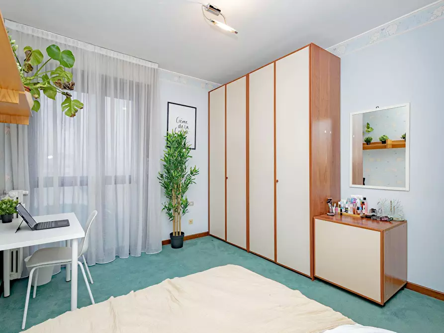 Immagine 5 di Camera in affitto  in Via Francesco Caracciolo a Milano