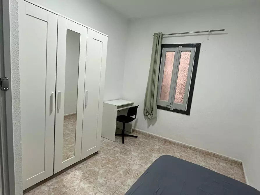 Immagine 2 di Camera in affitto  in Carrer de Corretger a Barcelona