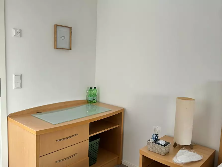 Immagine 5 di Camera in affitto  in Hüttenstraße a Düsseldorf