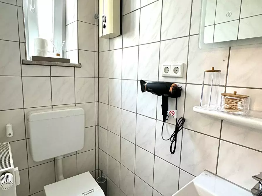 Immagine 5 di Appartamento in affitto  in Hüttenstraße a Düsseldorf