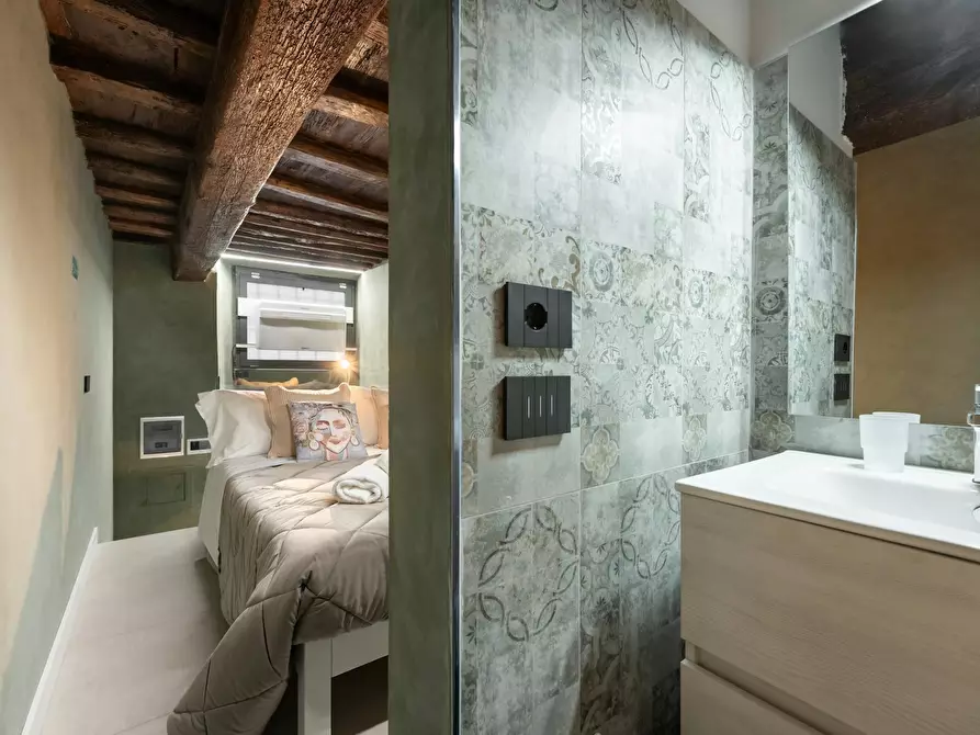 Immagine 8 di Appartamento in affitto  in Via della Vigna Vecchia a Firenze